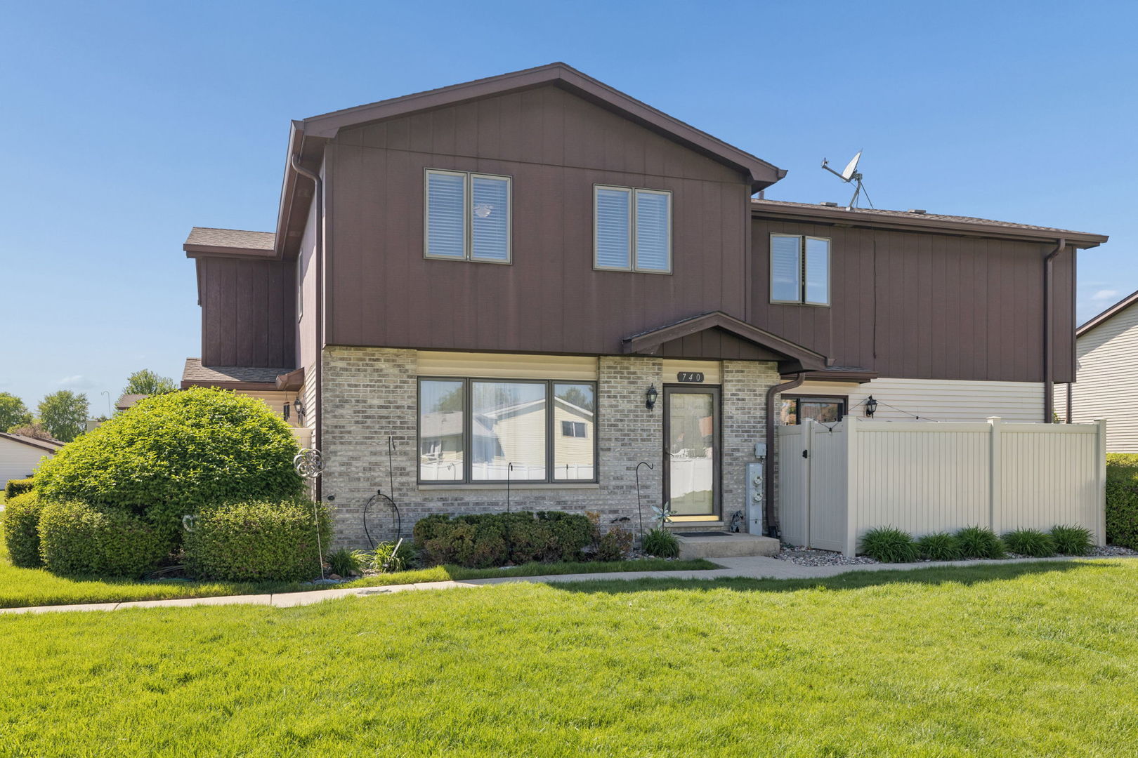 740 Brockwood Road, New Lenox, IL 60451