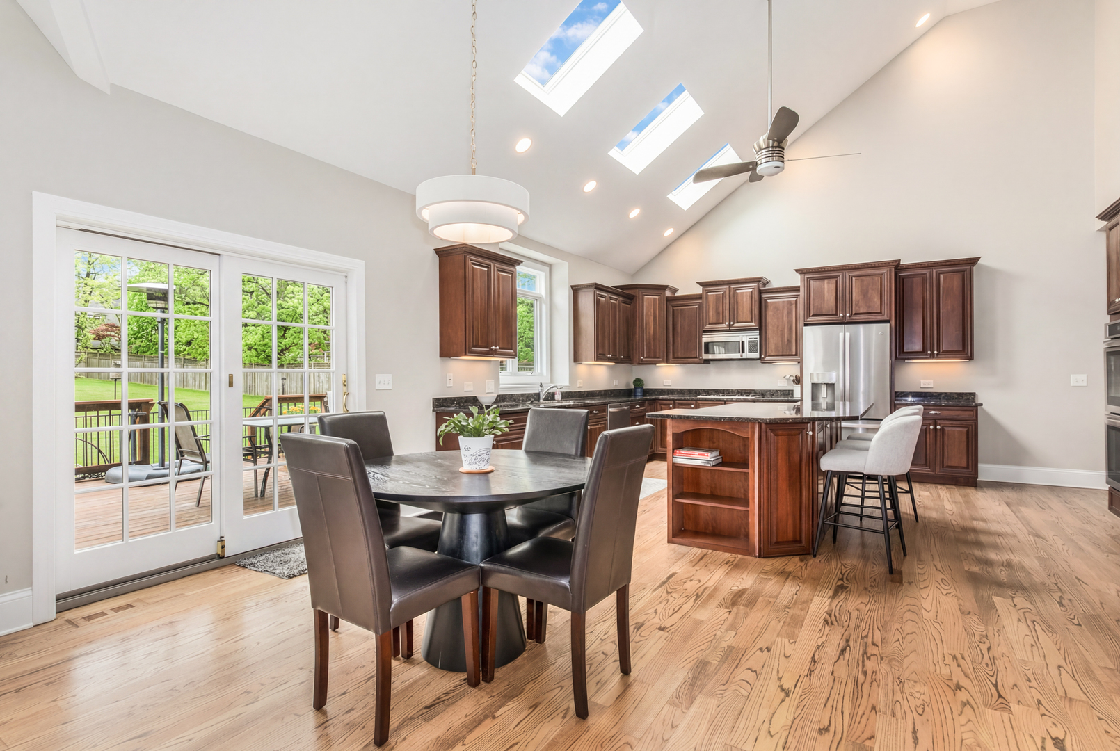 4736 DEVON Avenue, Lisle, IL 60532