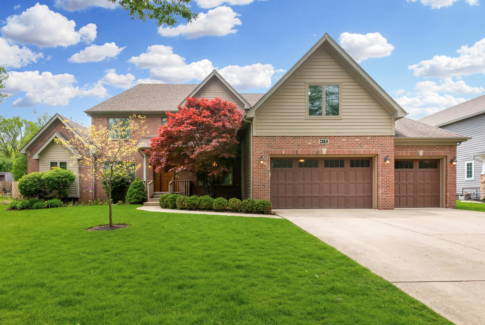 4736 DEVON Avenue, Lisle, IL 60532