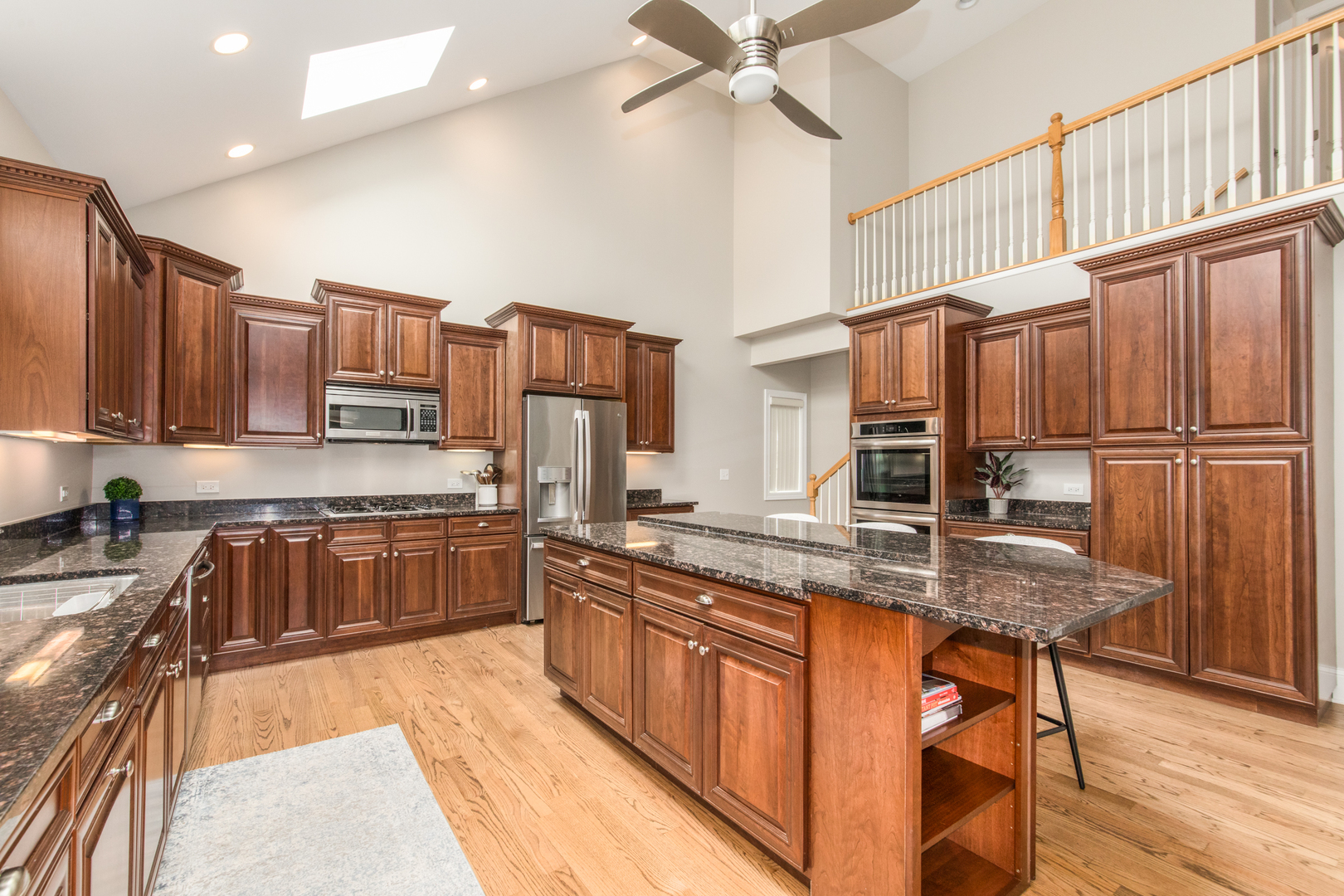 4736 DEVON Avenue, Lisle, IL 60532