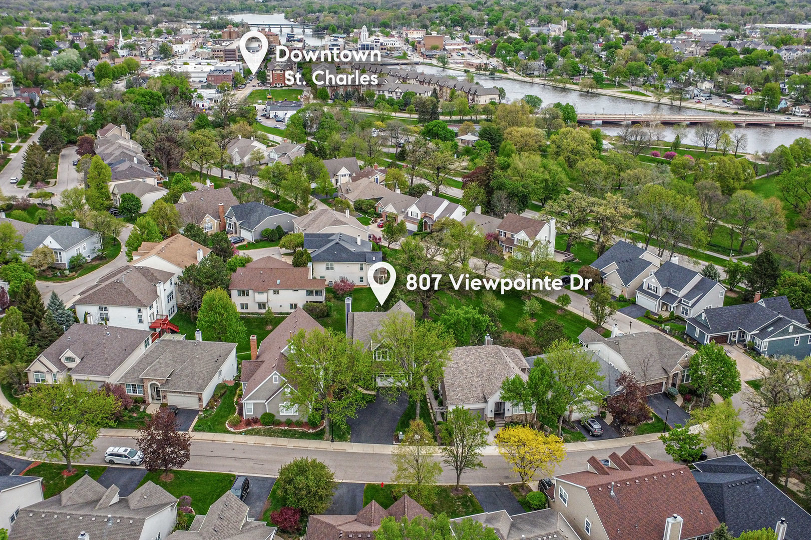 807 Viewpointe Drive, St. Charles, IL 60174