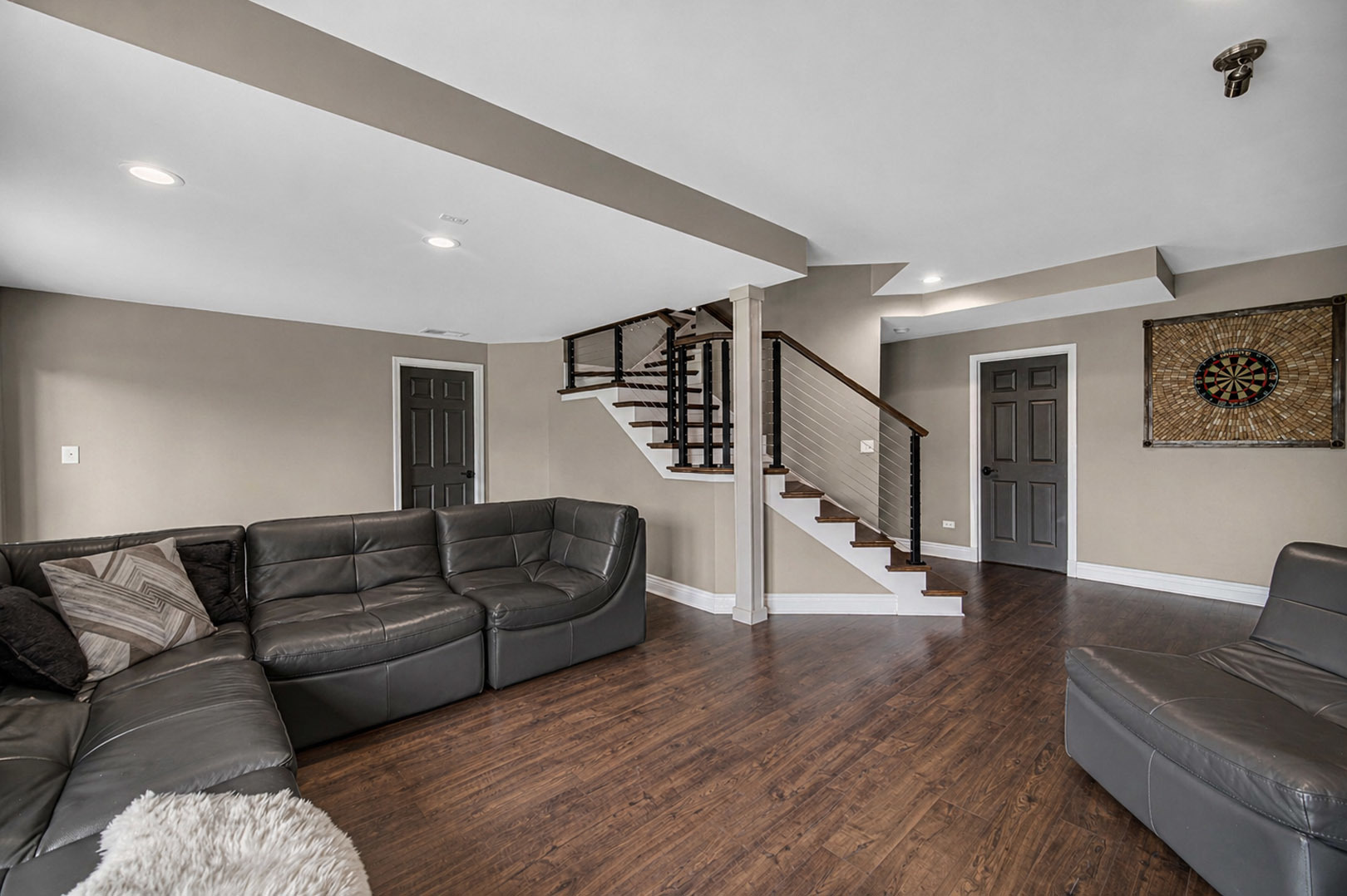 807 Viewpointe Drive, St. Charles, IL 60174