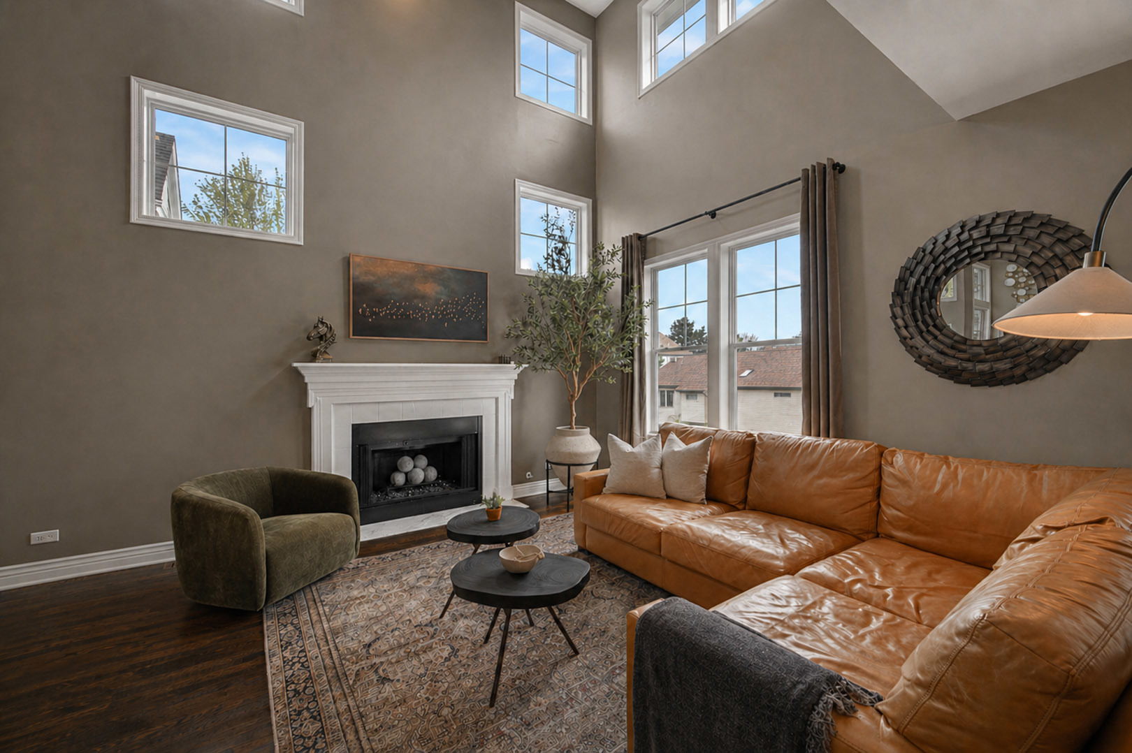 807 Viewpointe Drive, St. Charles, IL 60174