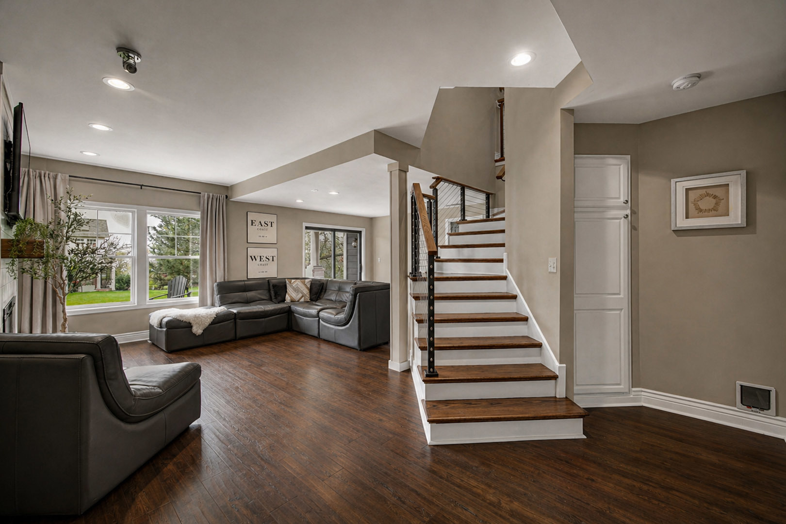 807 Viewpointe Drive, St. Charles, IL 60174