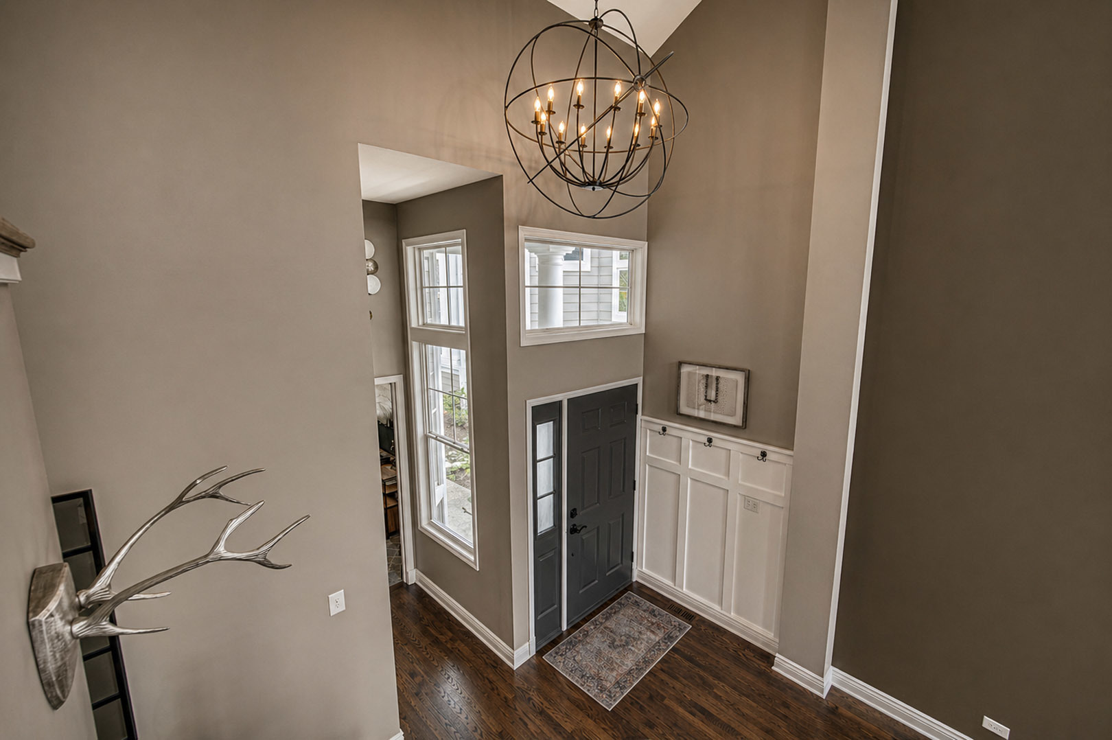 807 Viewpointe Drive, St. Charles, IL 60174