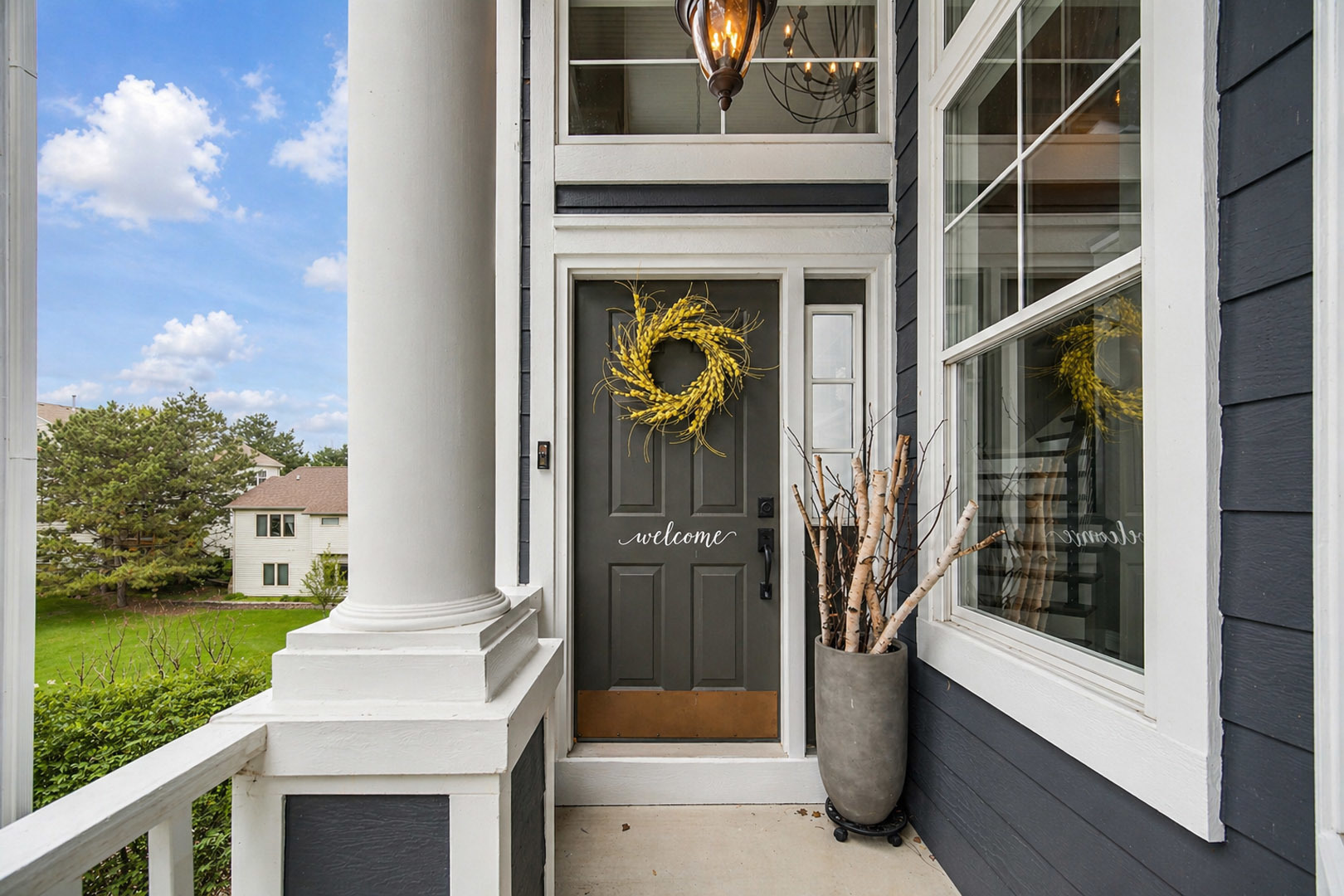 807 Viewpointe Drive, St. Charles, IL 60174