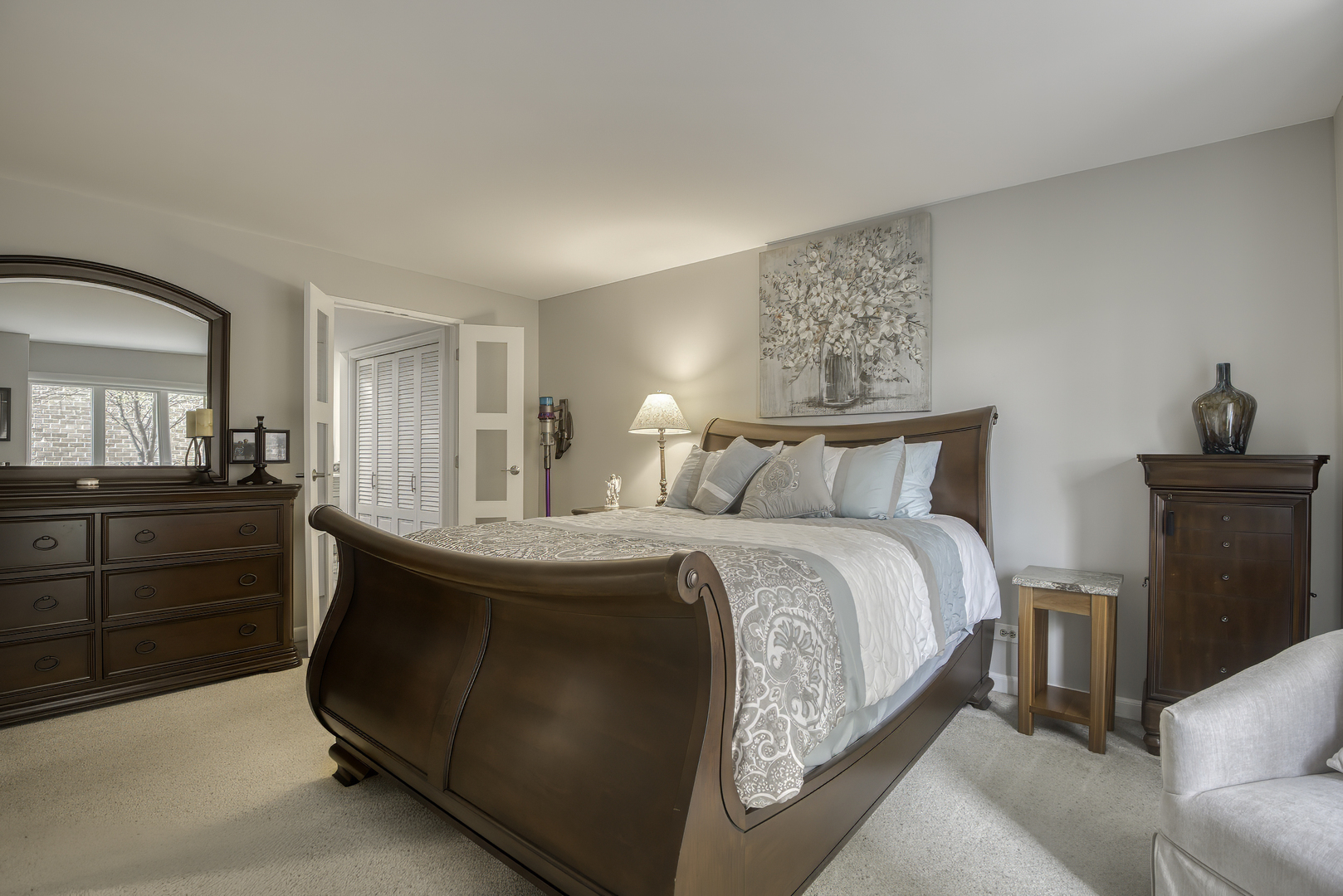 2 Oak Brook Club Drive #C103, Oak Brook, IL 60523