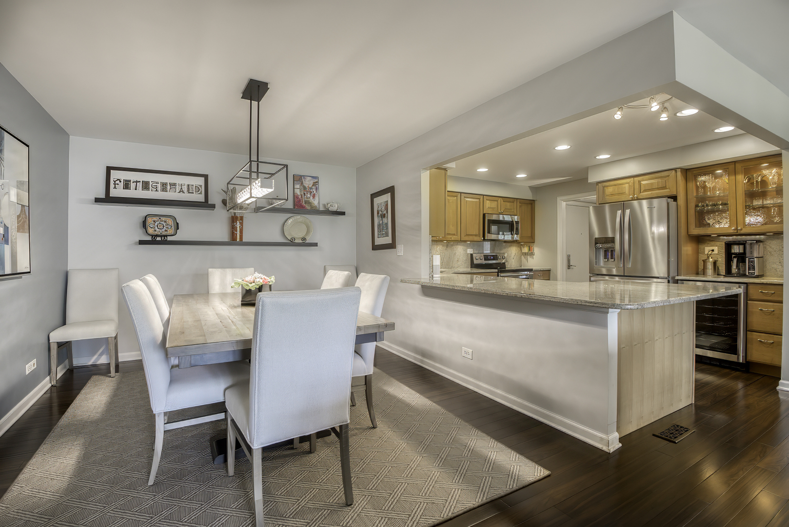 2 Oak Brook Club Drive #C103, Oak Brook, IL 60523