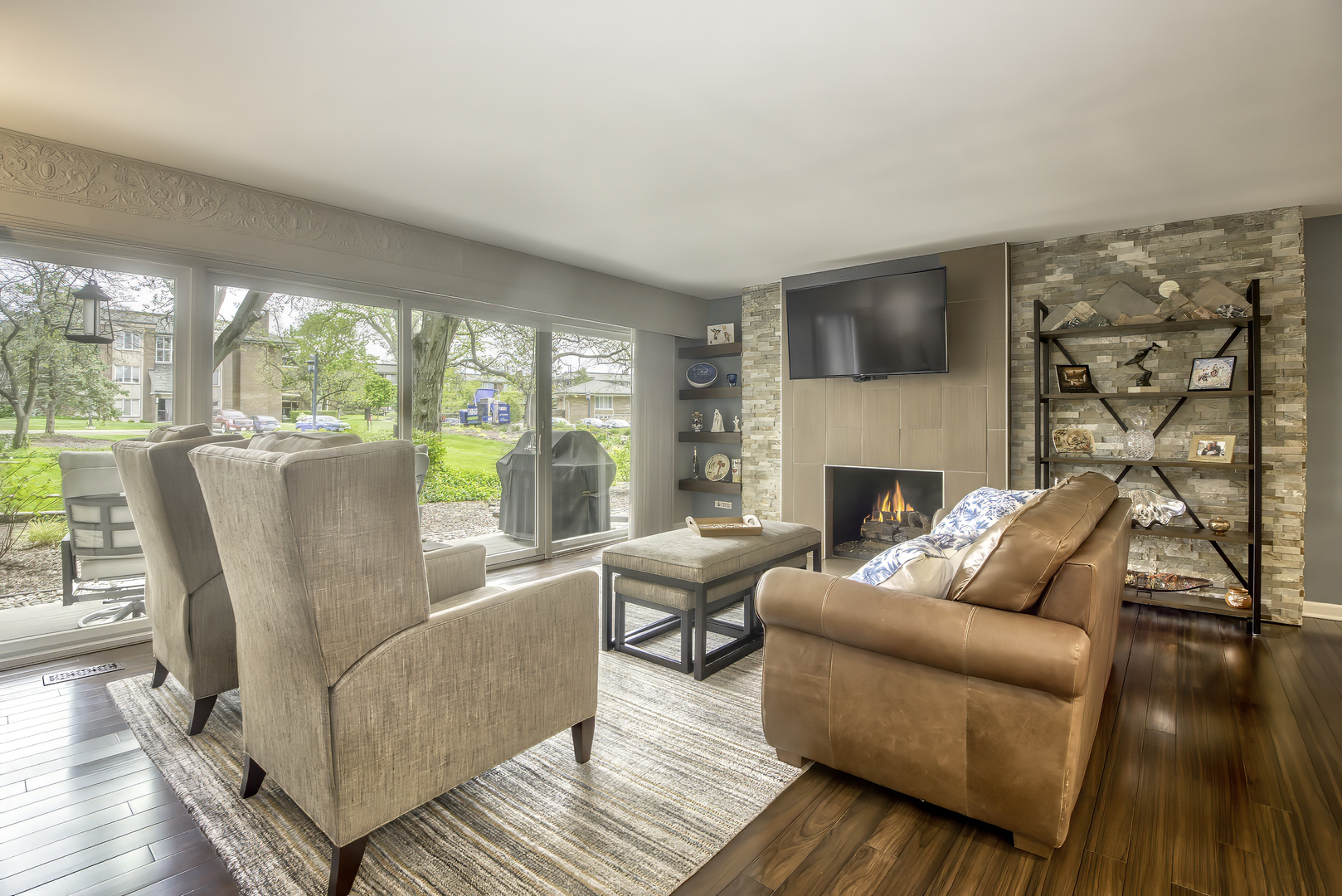 2 Oak Brook Club Drive #C103, Oak Brook, IL 60523