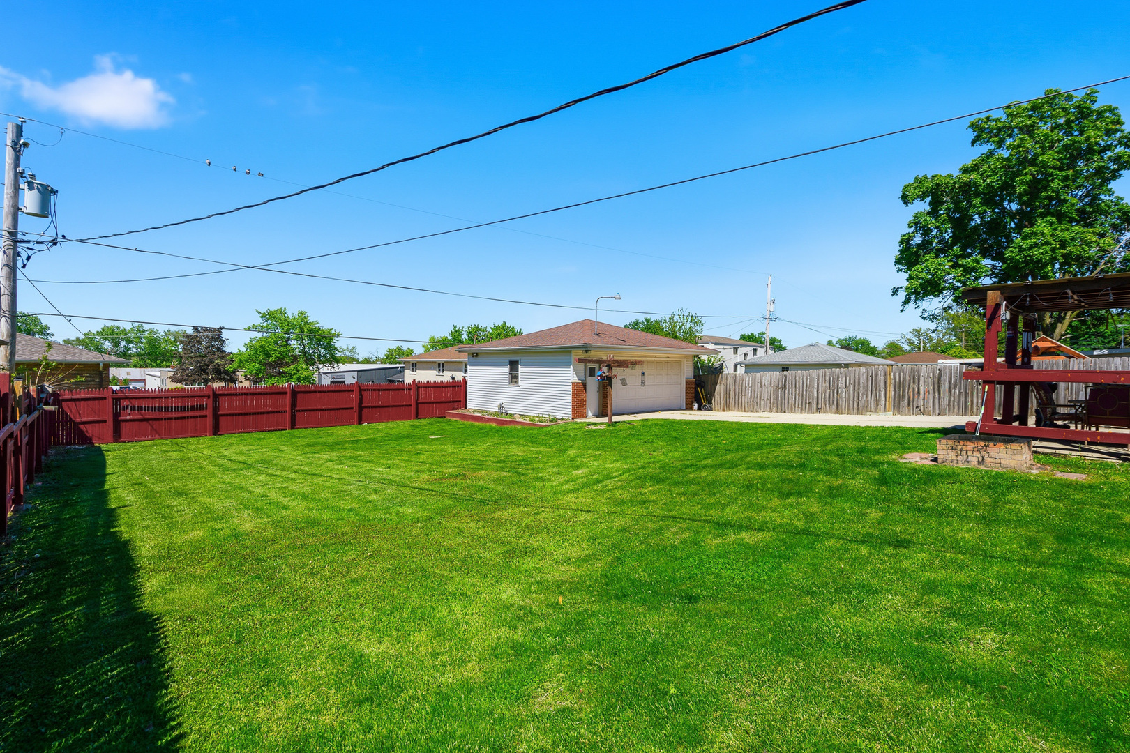 512 CHANEY Street, Crest Hill, IL 60403