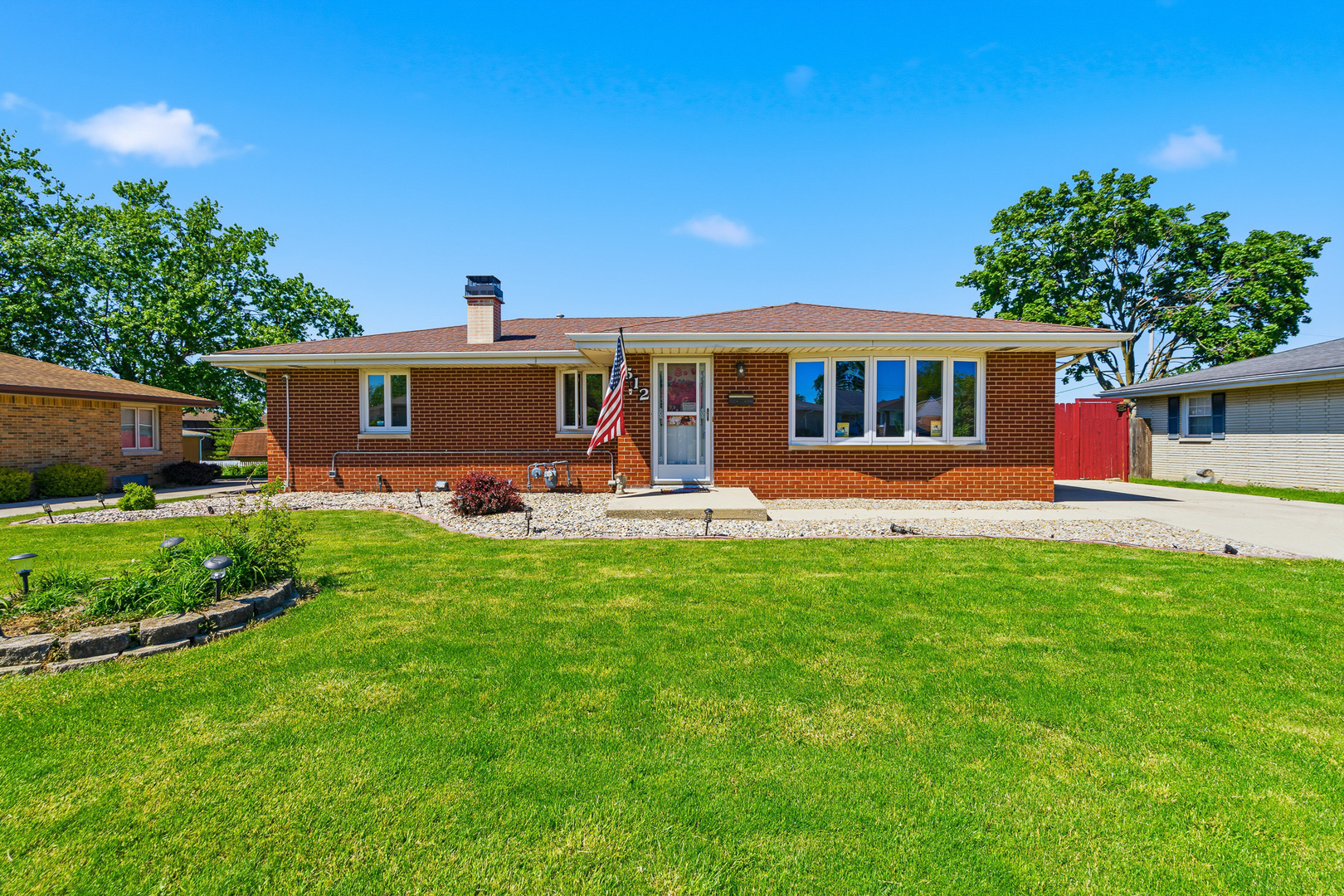 512 CHANEY Street, Crest Hill, IL 60403