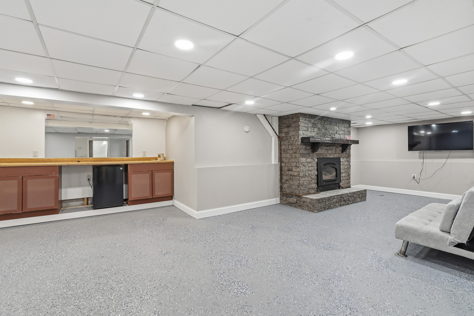 512 CHANEY Street, Crest Hill, IL 60403