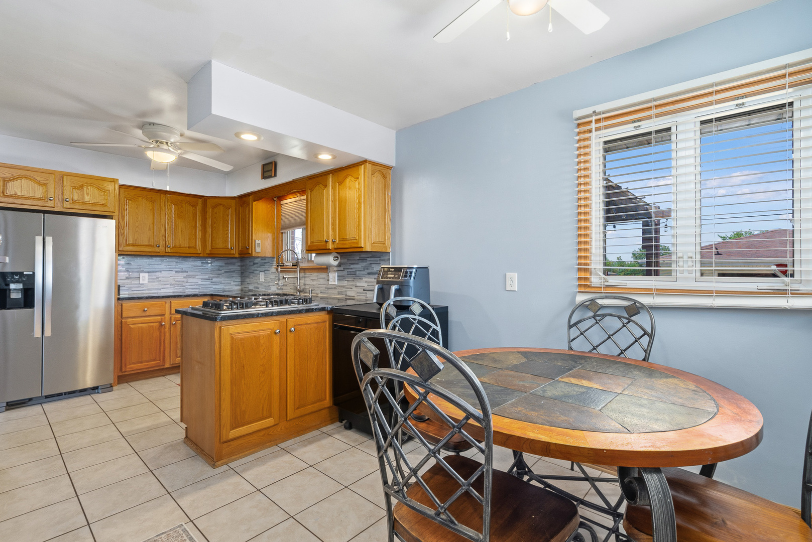 512 CHANEY Street, Crest Hill, IL 60403