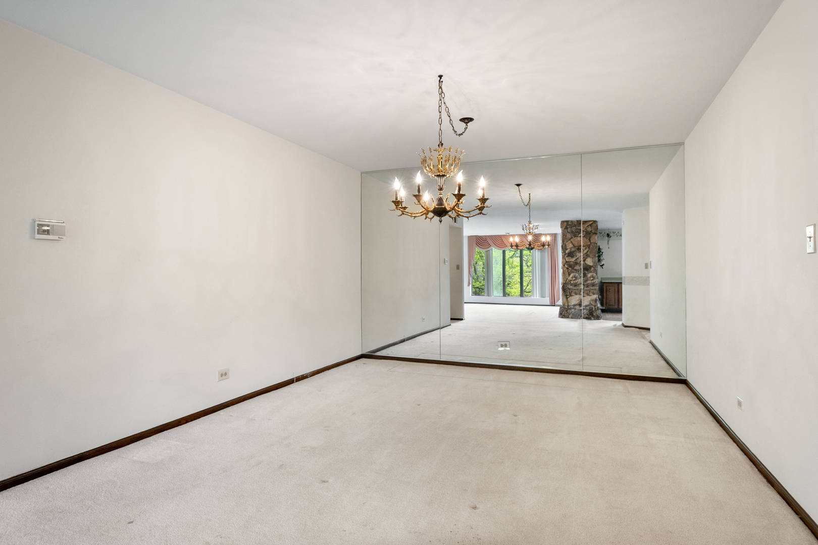 75 BOARDWALK Place #203, Park Ridge, IL 60068