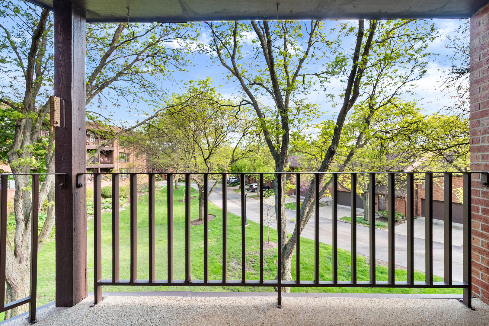 75 BOARDWALK Place #203, Park Ridge, IL 60068