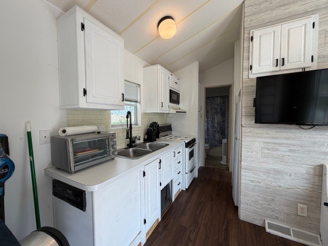 2795 E 28th Lot 1096 Road, Seneca, IL 61360