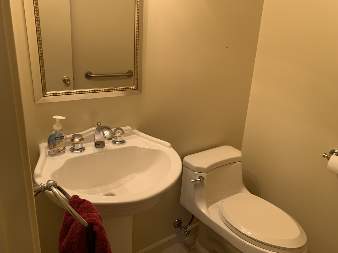 7609 Hayenga Lane, Darien, IL 60561