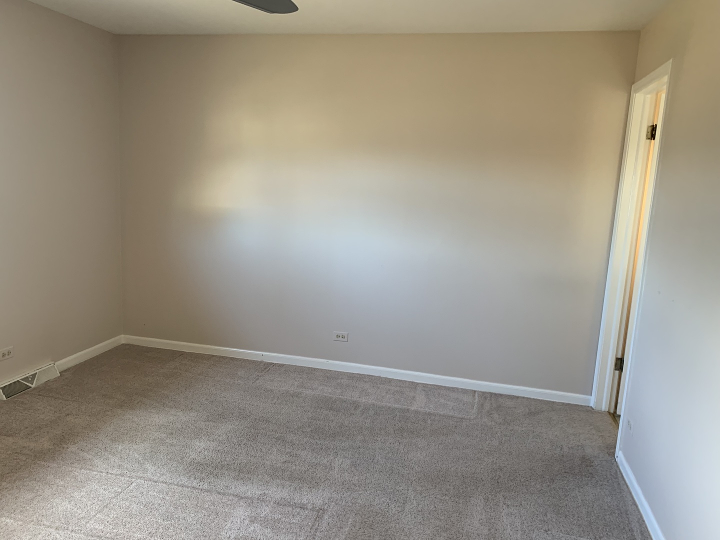 7609 Hayenga Lane, Darien, IL 60561