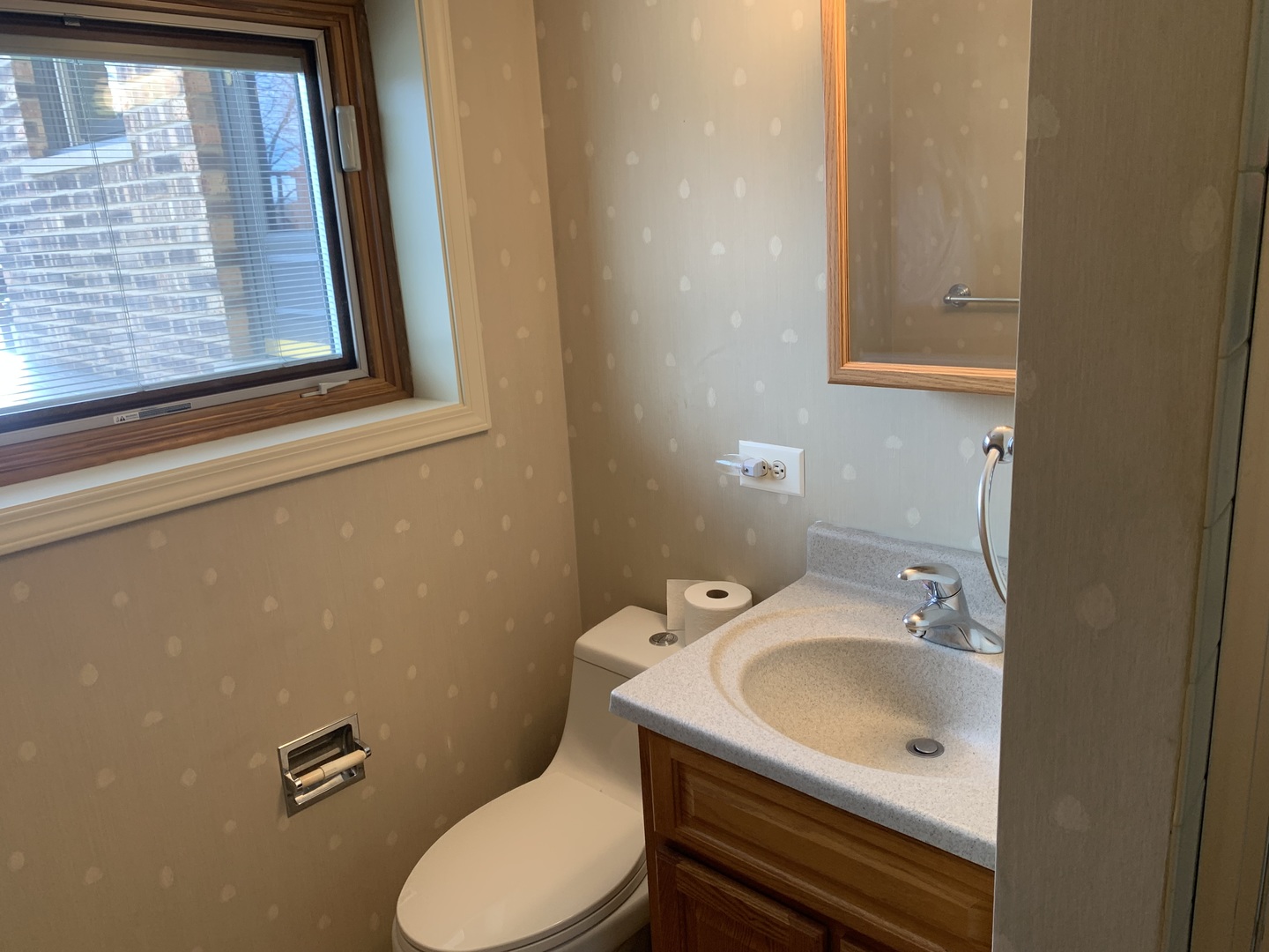 7609 Hayenga Lane, Darien, IL 60561