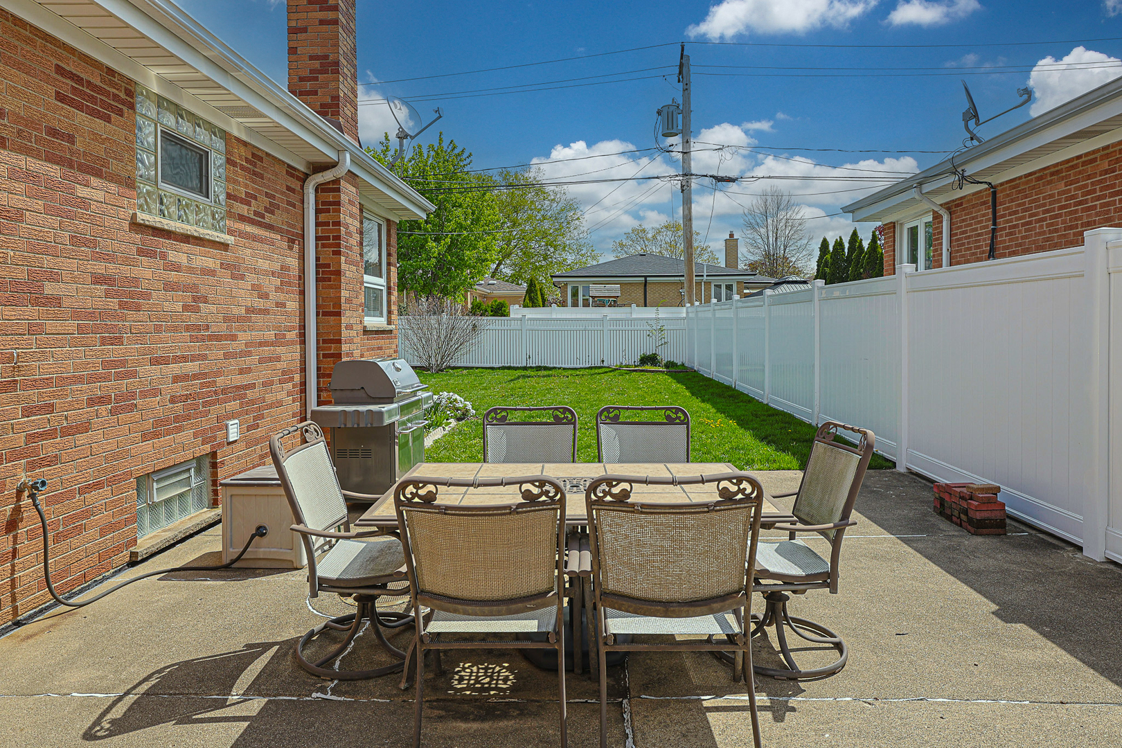 4631 N Reserve Avenue, Chicago, IL 60656