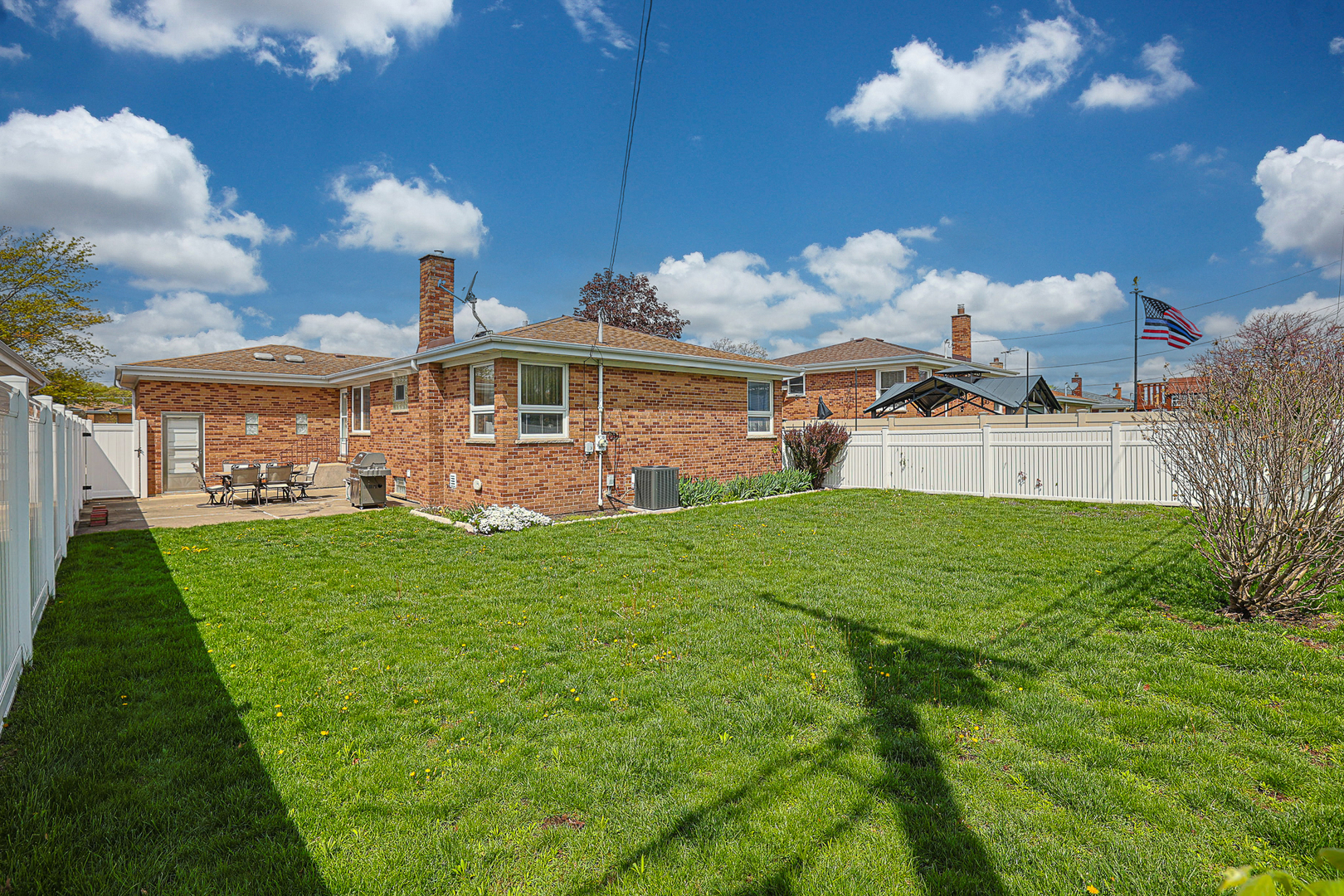 4631 N Reserve Avenue, Chicago, IL 60656