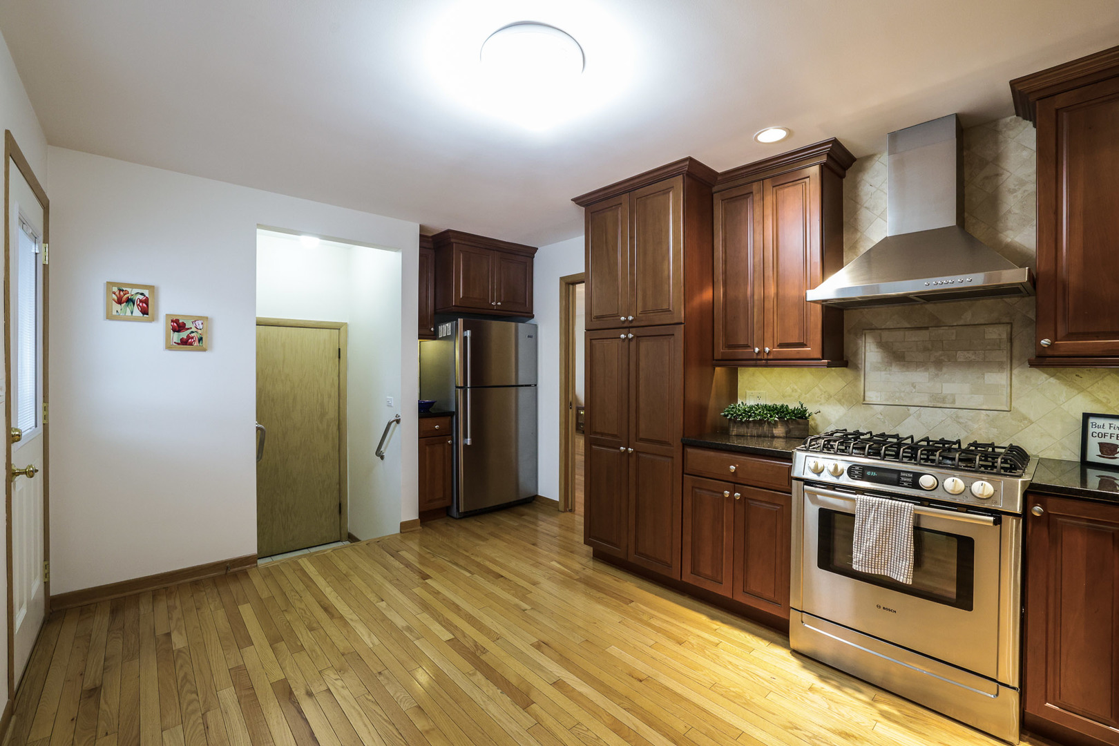 4631 N Reserve Avenue, Chicago, IL 60656