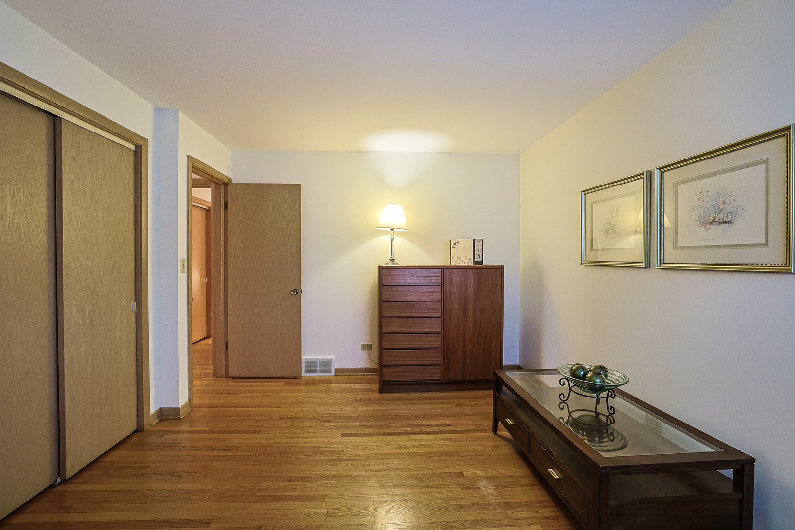 4631 N Reserve Avenue, Chicago, IL 60656