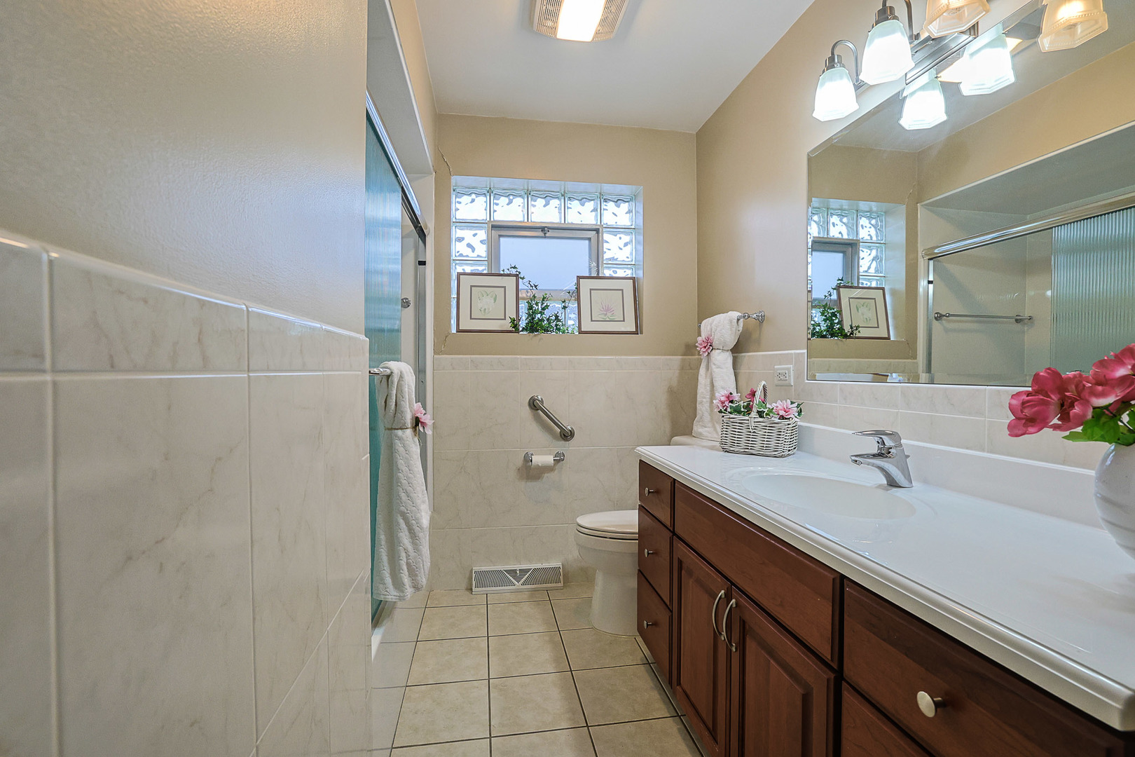 4631 N Reserve Avenue, Chicago, IL 60656