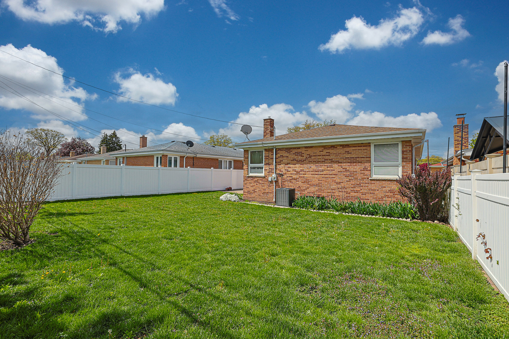 4631 N Reserve Avenue, Chicago, IL 60656