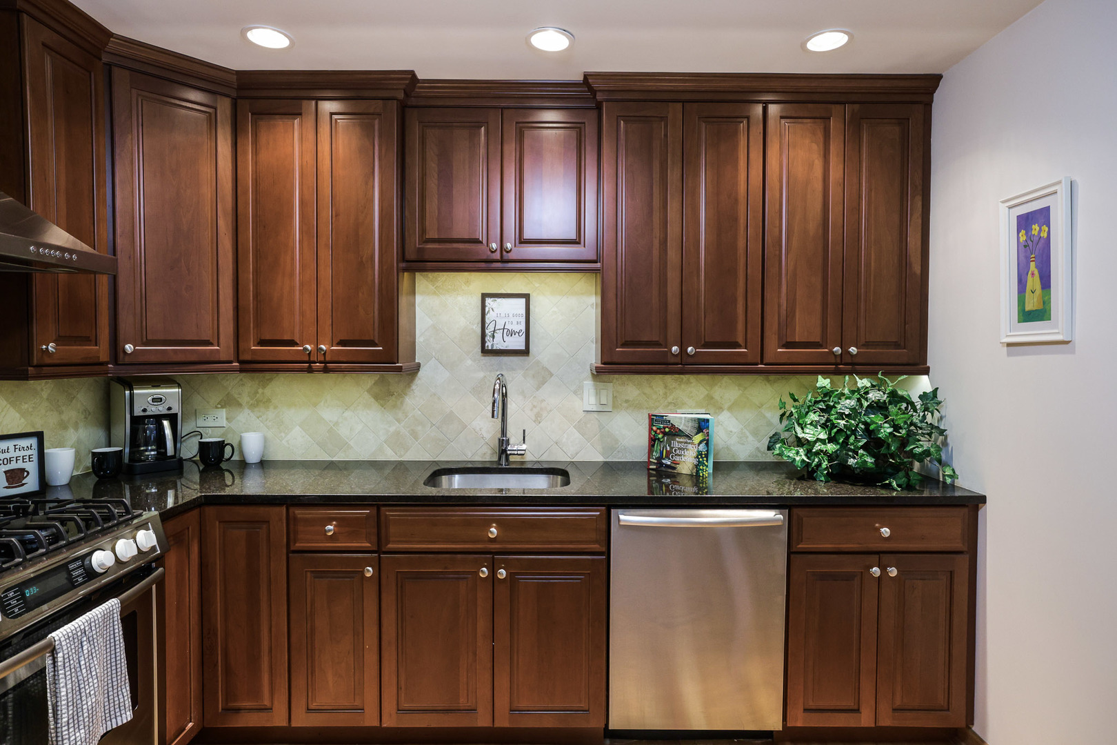 4631 N Reserve Avenue, Chicago, IL 60656