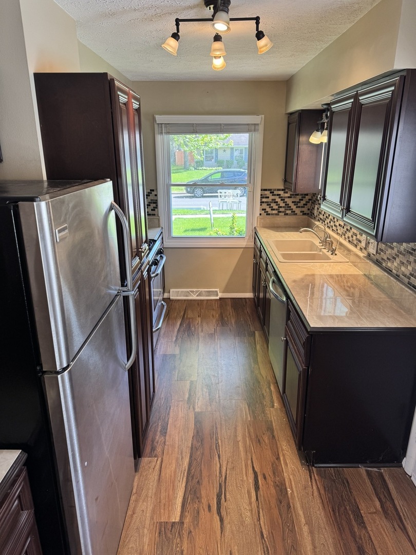 219 River Drive, DeKalb, IL 60115