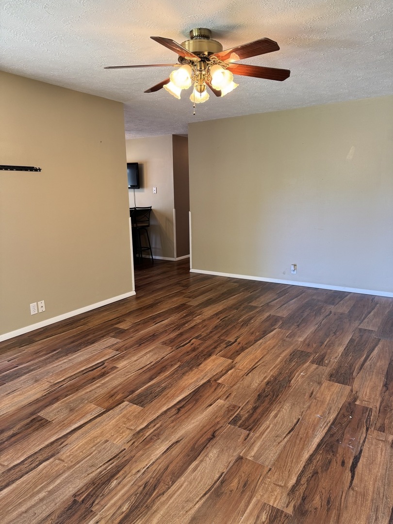 219 River Drive, DeKalb, IL 60115