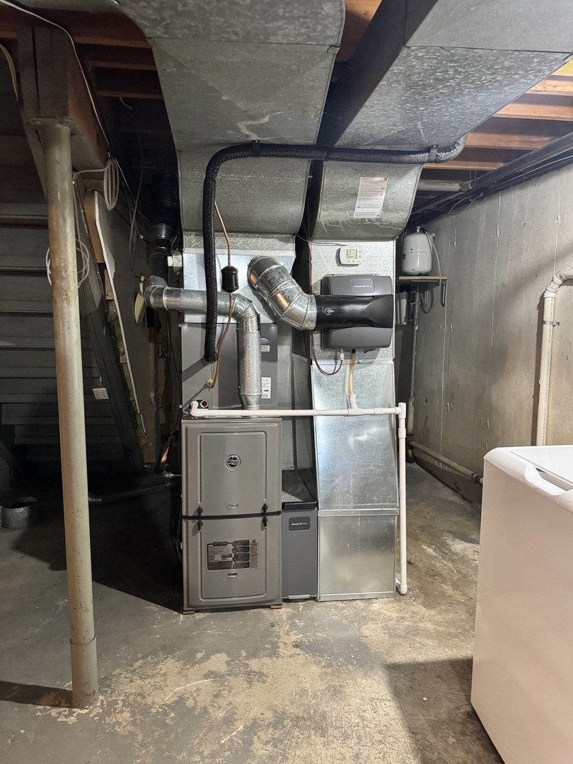 219 River Drive, DeKalb, IL 60115