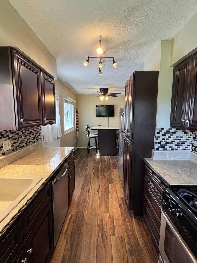 219 River Drive, DeKalb, IL 60115