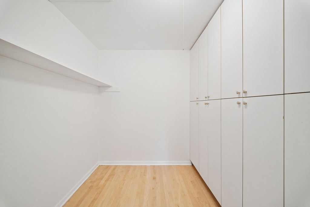 925 Lancaster Avenue, Downers Grove, IL 60516