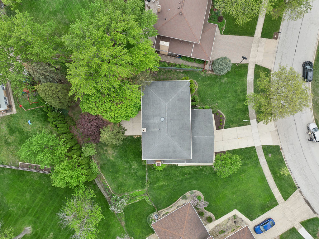 925 Lancaster Avenue, Downers Grove, IL 60516