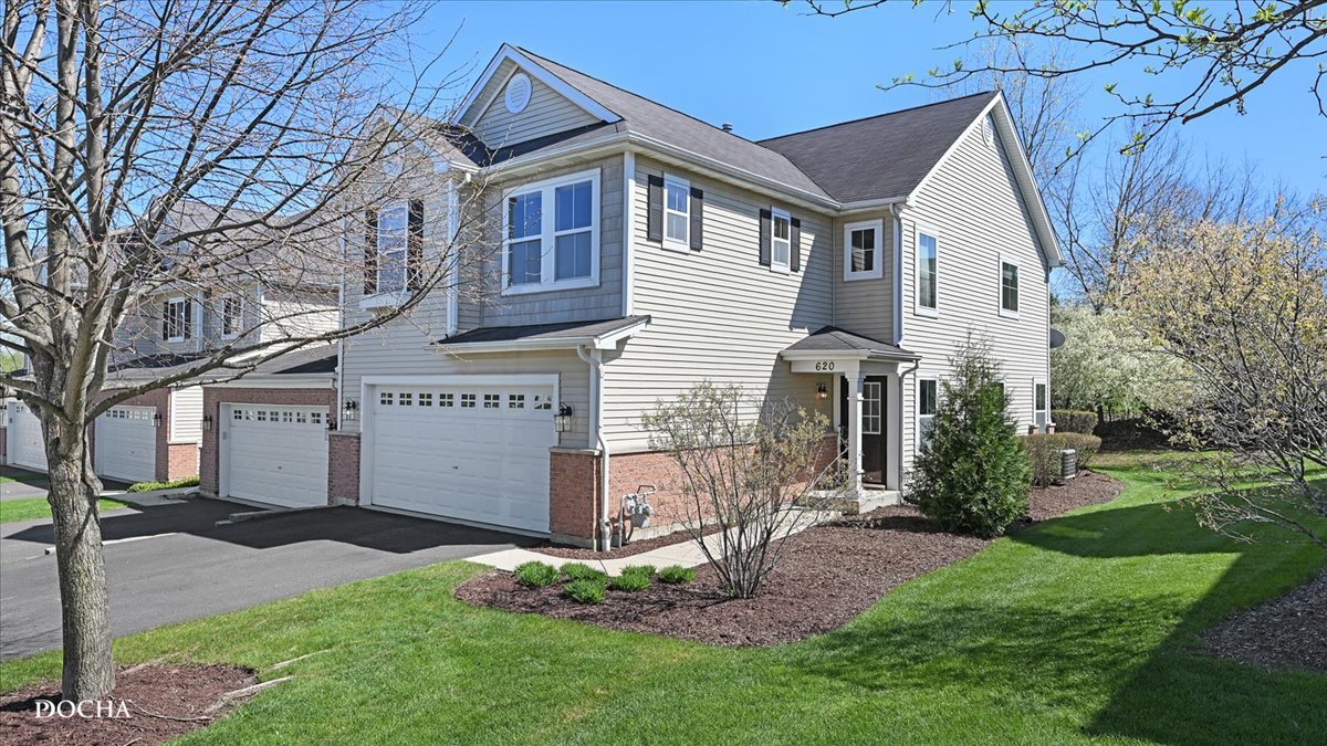 620 Grand Canyon Circle, Crystal Lake, IL 60014