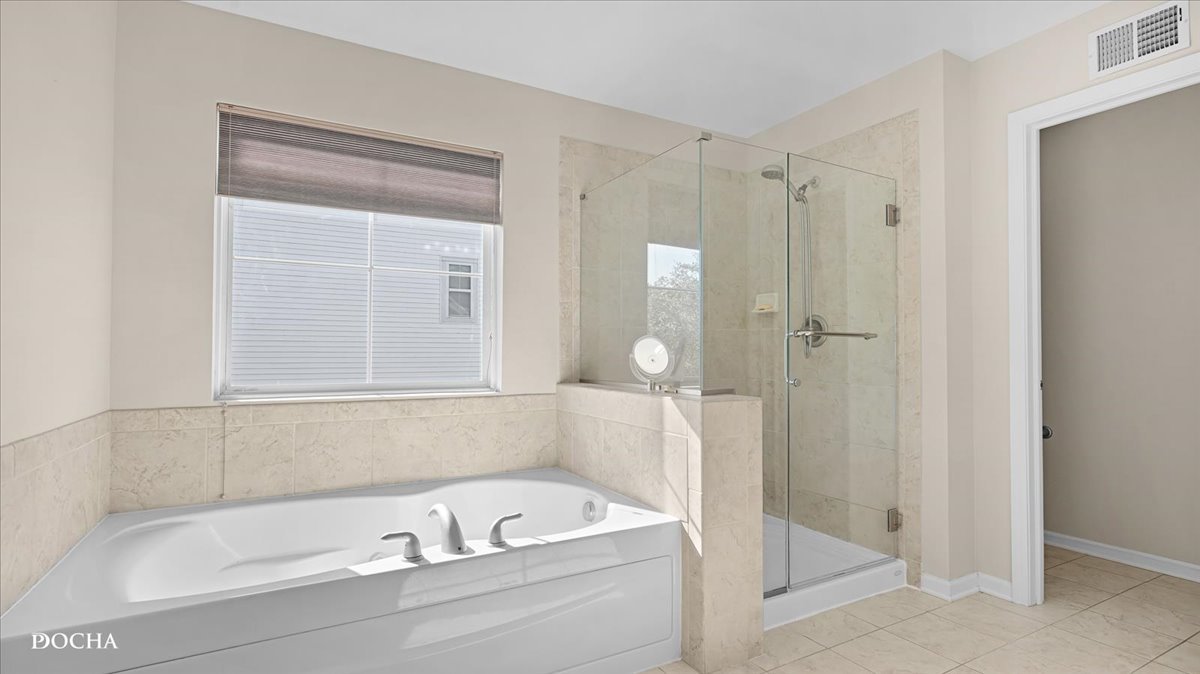 620 Grand Canyon Circle, Crystal Lake, IL 60014