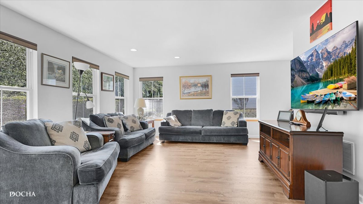 620 Grand Canyon Circle, Crystal Lake, IL 60014