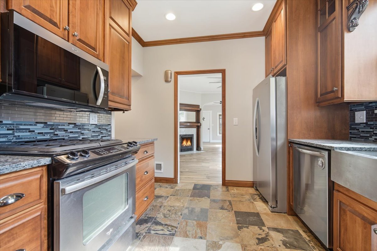 306 E Oak Street, Fairbury, IL 61739