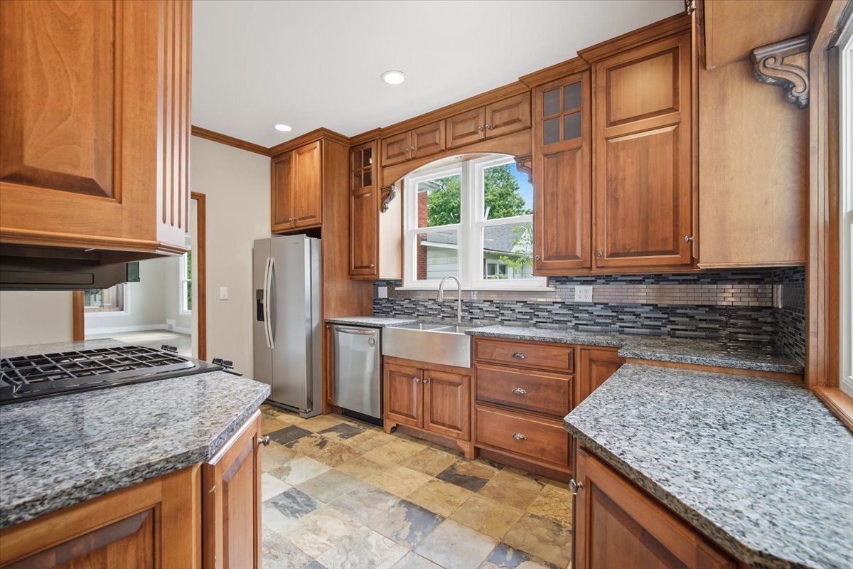 306 E Oak Street, Fairbury, IL 61739