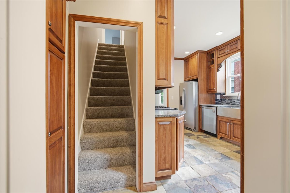 306 E Oak Street, Fairbury, IL 61739