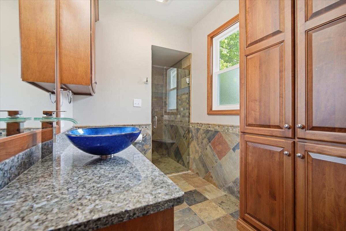 306 E Oak Street, Fairbury, IL 61739