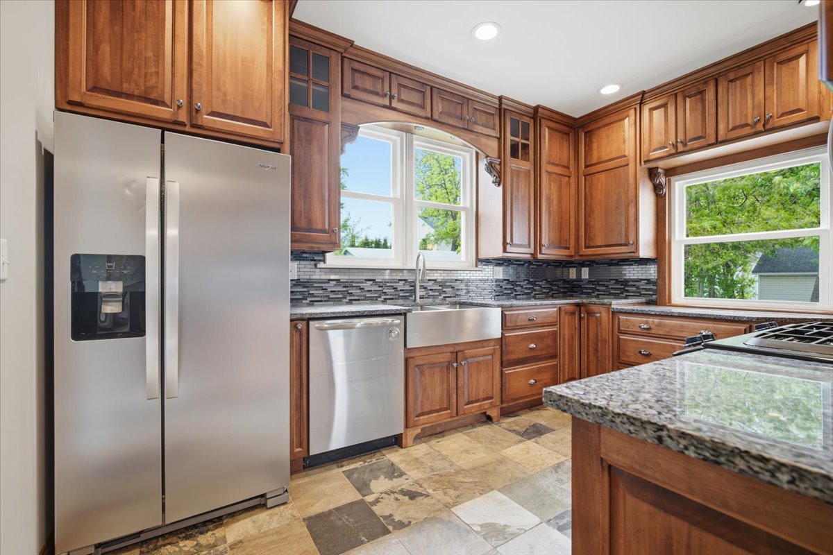 306 E Oak Street, Fairbury, IL 61739