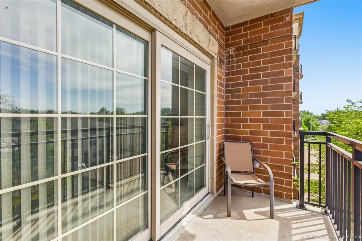 9530 Cook Avenue #411, Oak Lawn, IL 60453