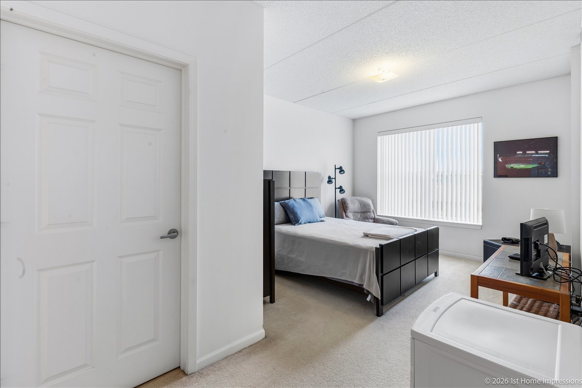 9530 Cook Avenue #411, Oak Lawn, IL 60453