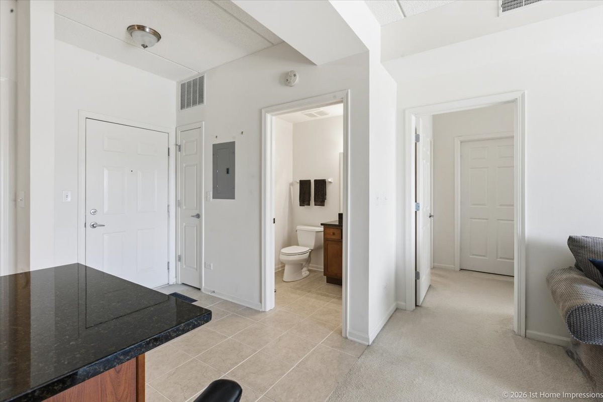 9530 Cook Avenue #411, Oak Lawn, IL 60453