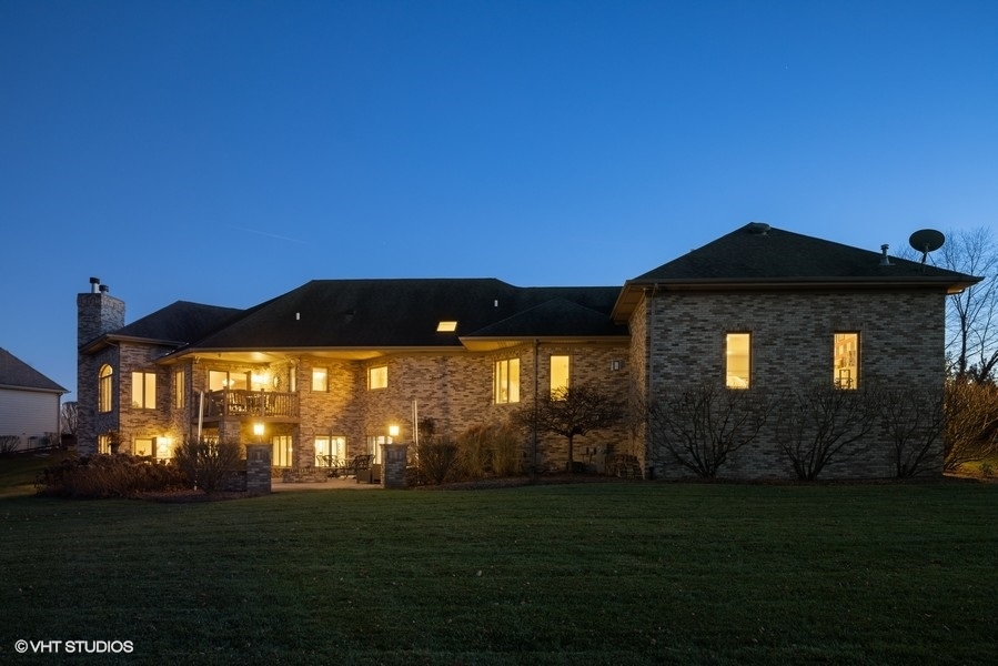 25860 Prairie Hill Lane, Plainfield, IL 60585