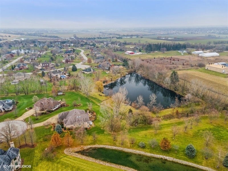 25860 Prairie Hill Lane, Plainfield, IL 60585