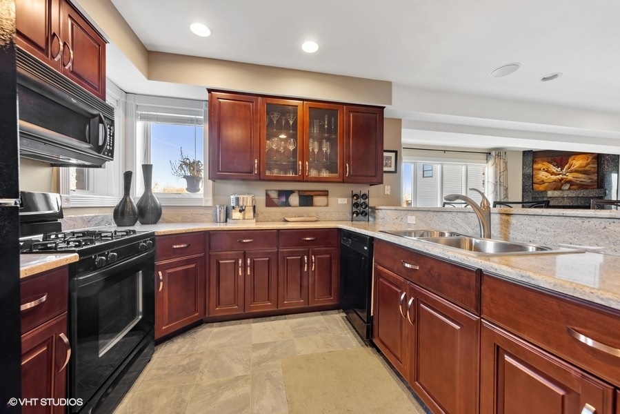 25860 Prairie Hill Lane, Plainfield, IL 60585